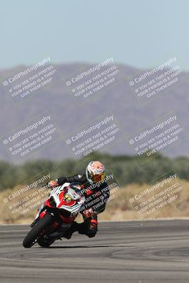 media/Oct-13-2025-Moto Forza (Mon) [[a66d839500]]/4-C Group/Session 3 (Turn 16)/